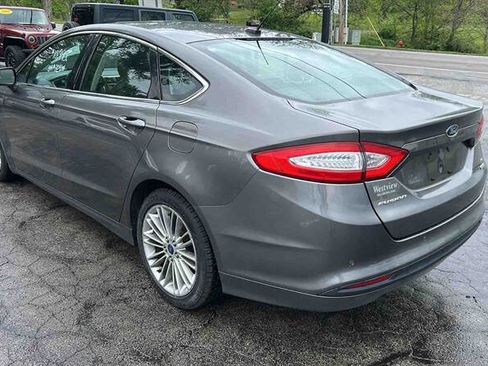 Used 2013 Ford Fusion SE image 5