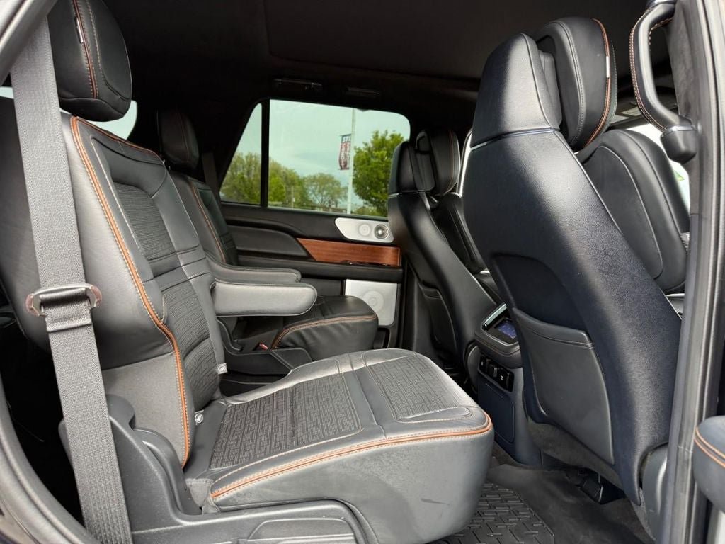 Used 2023 Lincoln Navigator Black Label AWD/4WD image 10