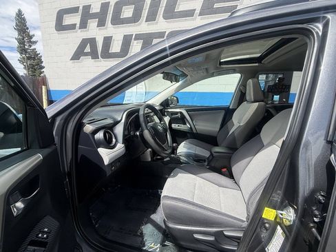Used 2015 Toyota RAV4 XLE FWD image 9