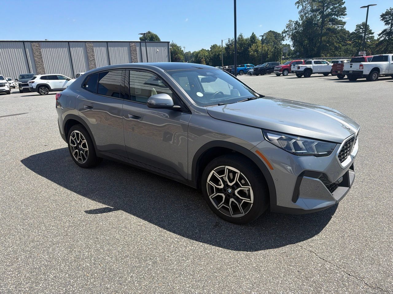 Used 2026 BMW X2 xDrive28i AWD/4WD image 11