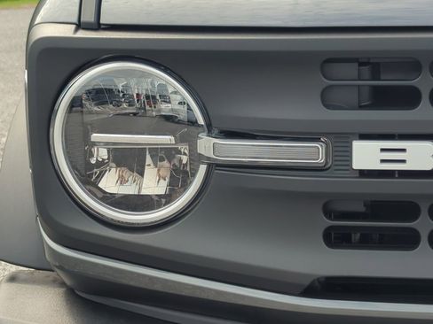 New 2025 Ford Bronco 4-Door image 8