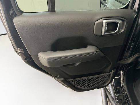 Used 2023 Jeep Wrangler Sahara w/ Cold Weather Group image 26