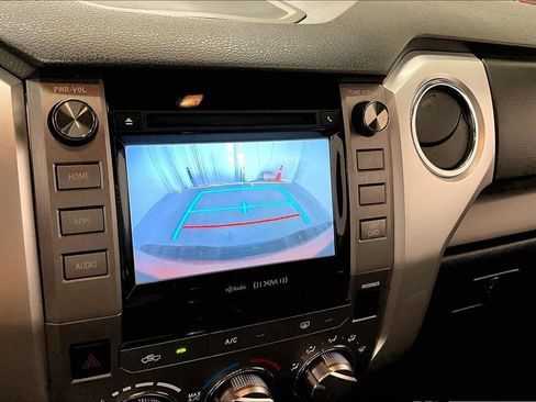 Used 2016 Toyota Tundra SR5 AWD/4WD image 15