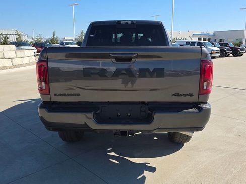 New 2026 RAM 2500 Laramie AWD/4WD image 4