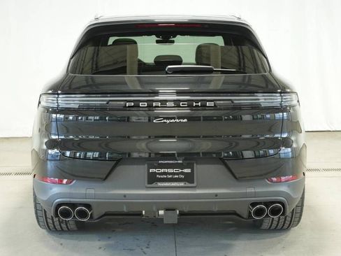 New 2026 Porsche Cayenne AWD/4WD image 12
