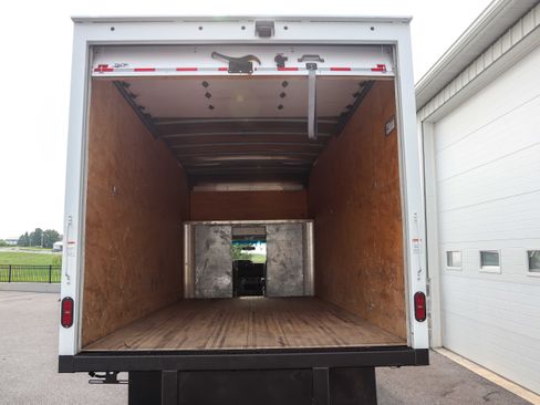 Used 2021 Ford E-450 and Econoline 450 Super Duty w/ Power Windows & Locks Group RWD image 9