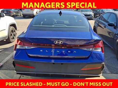 Used 2024 Hyundai Elantra SEL image 6