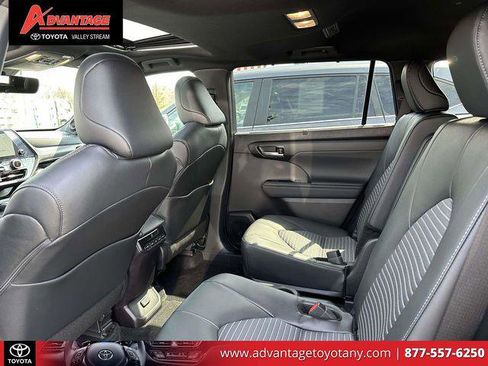 Certified 2026 Toyota Highlander XSE AWD/4WD image 12