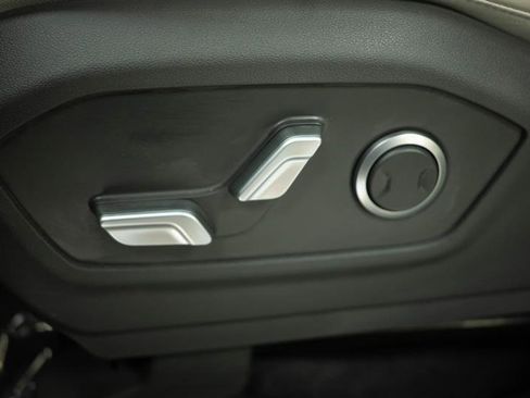 Used 2025 Hyundai Santa Fe SEL image 12