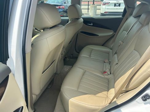 Used 2010 INFINITI EX35 Journey image 5