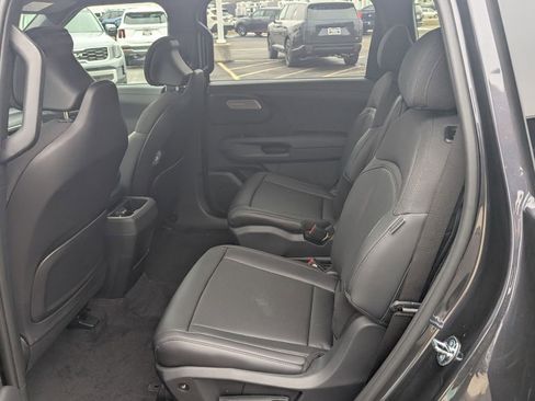 New 2027 Kia Telluride S image 9