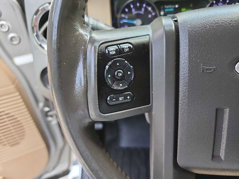 Used 2011 Ford F250 Lariat w/ Lariat Interior Pkg image 22