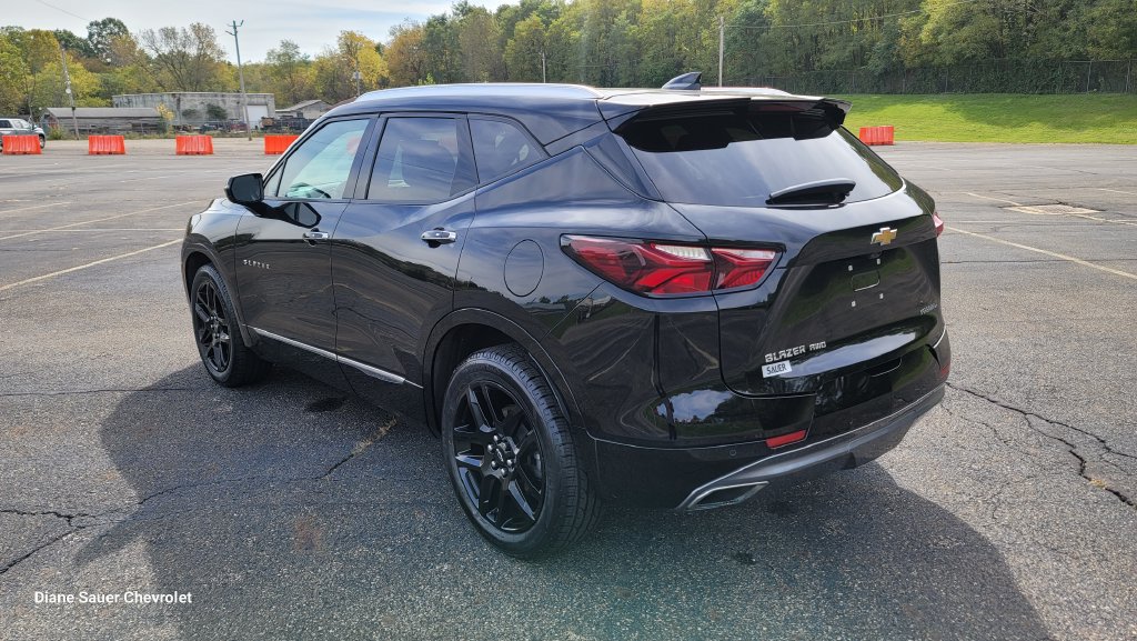 Used 2020 Chevrolet Blazer Premier w/ Driver Confidence II Package AWD/4WD image 9