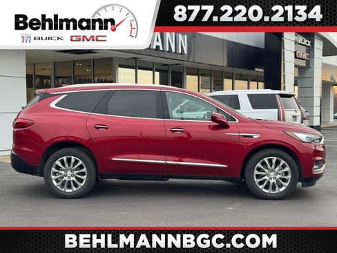 Used 2019 Buick Enclave Essence image 1