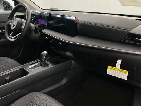 New 2026 Nissan Kicks SV w/ SV Premium Package image 24