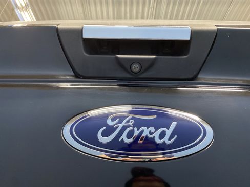 Used 2018 Ford F150 XLT w/ Equipment Group 302A Luxury image 32