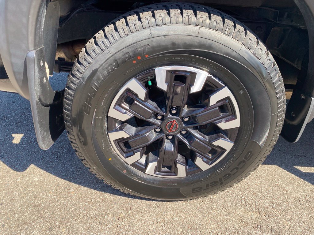 Used 2023 Nissan Frontier Pro-X w/ Tow Package RWD image 9