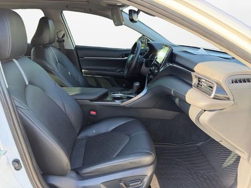 Used 2023 Toyota Camry XSE w/ Cold Weather Package image 15