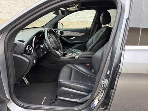Used 2019 Mercedes-Benz GLC 300 image 7