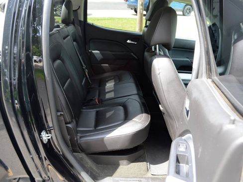 Used 2018 Chevrolet Colorado Z71 AWD/4WD image 16