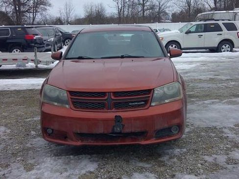 Used 2012 Dodge Avenger R/T image 6