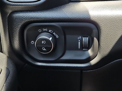 New 2026 RAM 2500 Tradesman AWD/4WD image 23