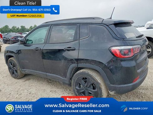 Used 2019 Jeep Compass Latitude FWD image 3