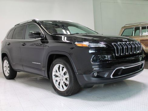 Used 2014 Jeep Cherokee Limited image 11