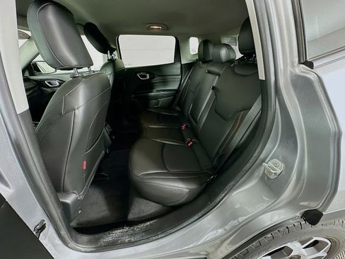 Used 2022 Jeep Compass Trailhawk image 31