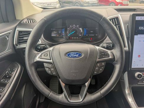 Used 2024 Ford Edge Titanium AWD/4WD image 8