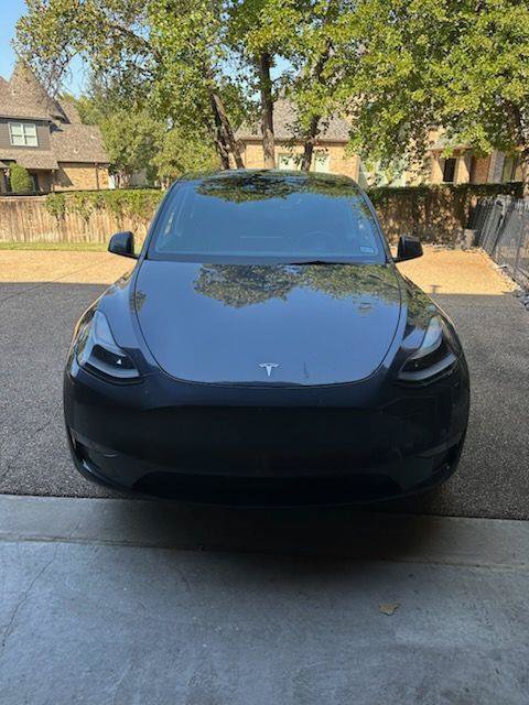 Used 2023 Tesla Model Y Long Range AWD/4WD image 2