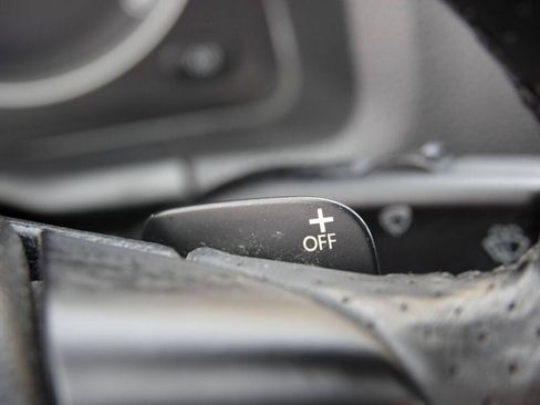 Used 2007 Volkswagen GTI 4-Door FWD image 79