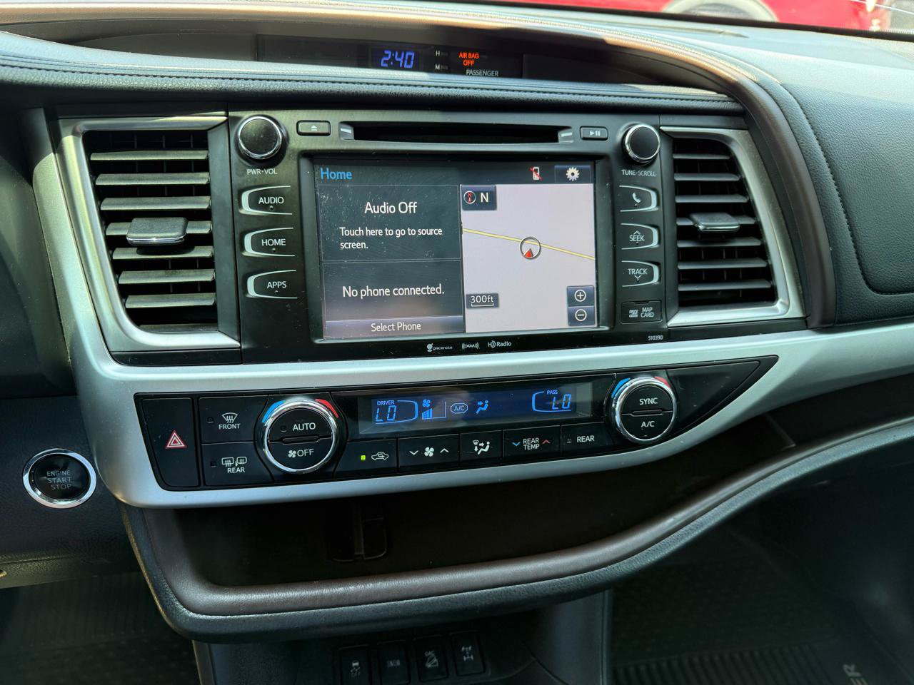 Used 2019 Toyota Highlander XLE AWD/4WD image 35