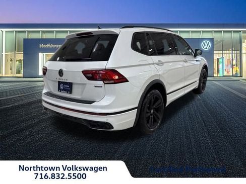 Certified 2023 Volkswagen Tiguan SE R-Line image 3