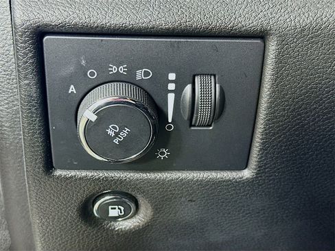 Used 2022 Jeep Grand Cherokee Limited w/ Tech Group image 22