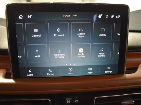 Used 2021 Lincoln Aviator Reserve w/ Equipment Group 210A AWD/4WD image 21