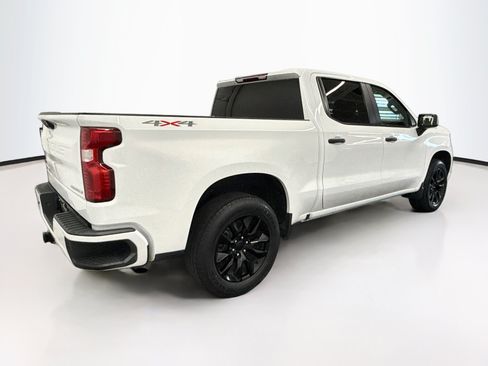 Used 2023 Chevrolet Silverado 1500 Custom AWD/4WD image 9