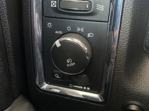 Used 2015 RAM 1500 Laramie w/ Convenience Group AWD/4WD image 20