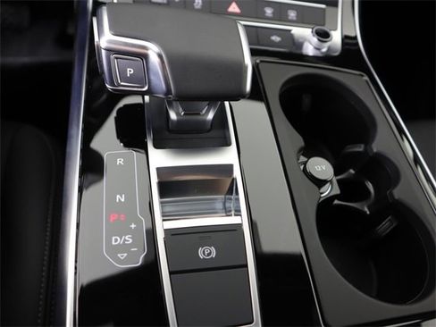 Certified 2025 Audi Q7 2.0T Premium Plus w/ Premium Plus Package image 20