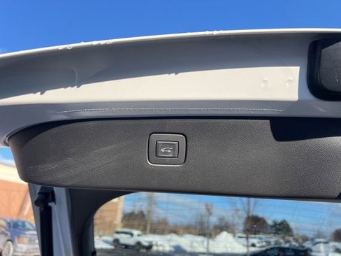 Used 2024 Buick Envista Sport Touring w/ Convenience II Package image 15