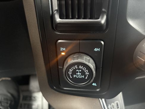 Used 2025 Ford F150 STX w/ Equipment Group 201A FX4 image 30