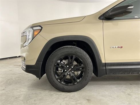 Used 2022 GMC Terrain AT4 w/ Infotainment Package II image 33