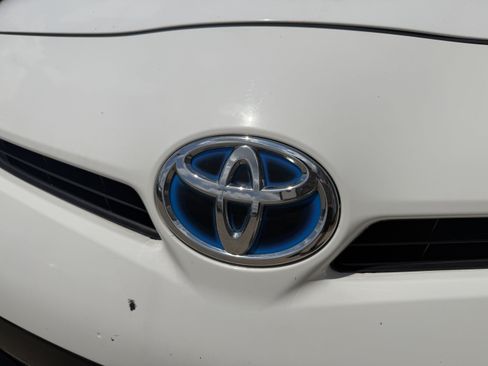 Used 2013 Toyota Prius Two FWD image 18