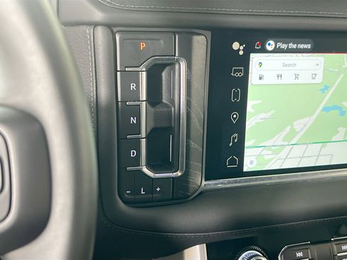 Used 2024 GMC Yukon XL Denali image 17