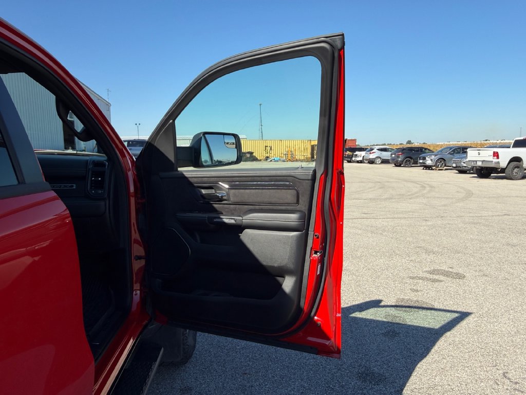 Used 2022 RAM 1500 TRX AWD/4WD image 41