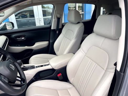 Certified 2025 Honda HR-V EX-L image 12