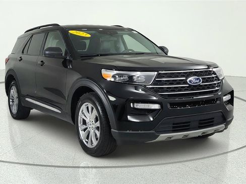 Used 2023 Ford Explorer XLT w/ Equipment Group 202A AWD/4WD image 1