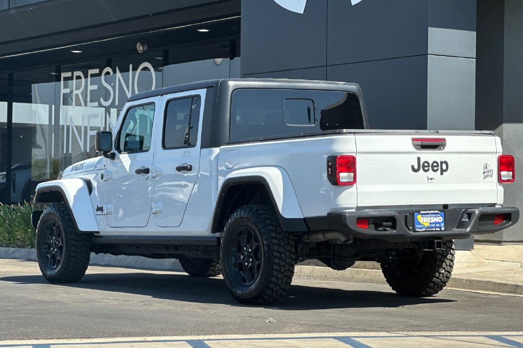 Used 2023 Jeep Gladiator Sport AWD/4WD image 6