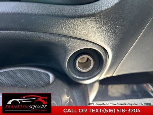 Used 2015 Nissan Juke S image 50