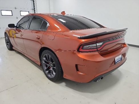 Used 2023 Dodge Charger R/T w/ Plus Group RWD image 4